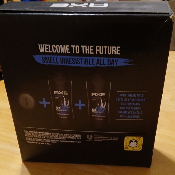 Black Body Wash and Shower Detailer Set - Picture 5 of 5